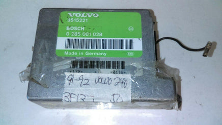 1991-1992 Volvo 240 airbag module 0 285 001 028.