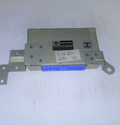 1993-1994 Infinit J30 TCM transmission computer 31036 10Y00.