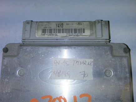 1994-1995 Ford Taurus ecm ecu computer F44F-12A650-DA.