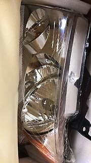 2004-2008 Ford F-150 or Mark LT left headlight light lamp F02502201 **New** - Swan Auto